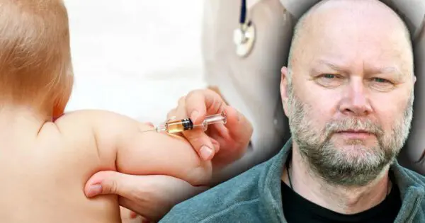 Richard Pfleger 2. díl: Lékaři by měli povinně vyplňovat hlášení o vedlejších účincích vakcín, které získávají od maminek. A nikoli vše bagatelizovat.