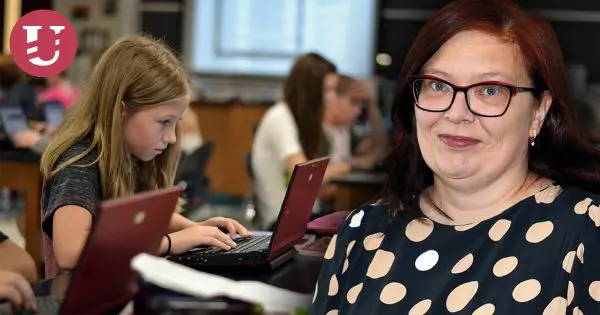 Jana Jochová 3. díl: Školy hrozí rodičům vyčleněním dětí z dobrých programů, pokud nepodepíší generální souhlas