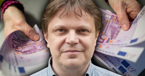 Pavel Kohout 1. díl: Ekonomika, která produkuje nadměrný objem legislativního smetí, sama sebe postupně dusí