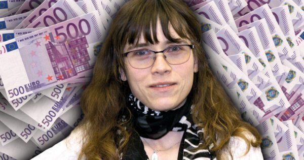 Hana Lipovská 3. díl: Státy jsou vazaly bank, u nichž si půjčují, protože je pak v krizi musí zachraňovat