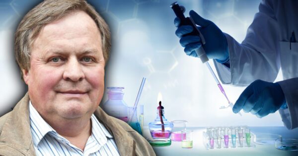 Vít Syrový 1. díl: Do potravin, kosmetiky i čisticích prostředků se dávají škodlivé a rakovinotvorné látky, které tam nemusí být