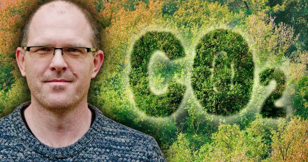 Dalibor Žák 1. díl: Největším producentem emisí CO2 je příroda, na auta a motorky připadá jen 0,15 procenta