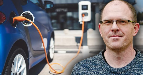 Dalibor Žák 2. díl: Dotovaní elektromobilů je pyramidová hra, která nepotrvá věčně