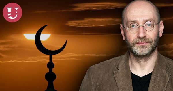 Petr Hampl 1. díl: Islám se stane státním náboženstvím Evropy bez mečů a bez násilí, postupnou islamizací podporovanou elitami